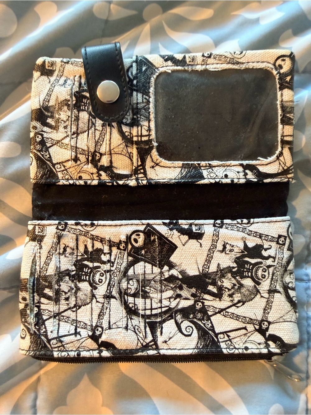 Disney Nightmare Before Christmas wallet - Picture 3 of 4